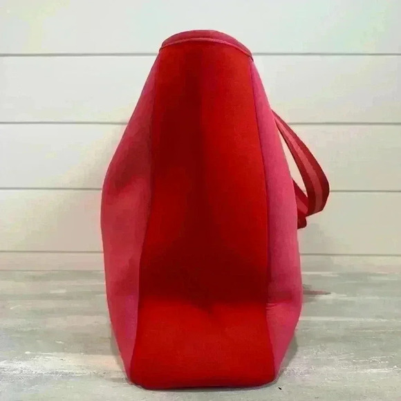 SummerSalt Neoprine Beach Tote in Pink/Red - Picture 3 of 7